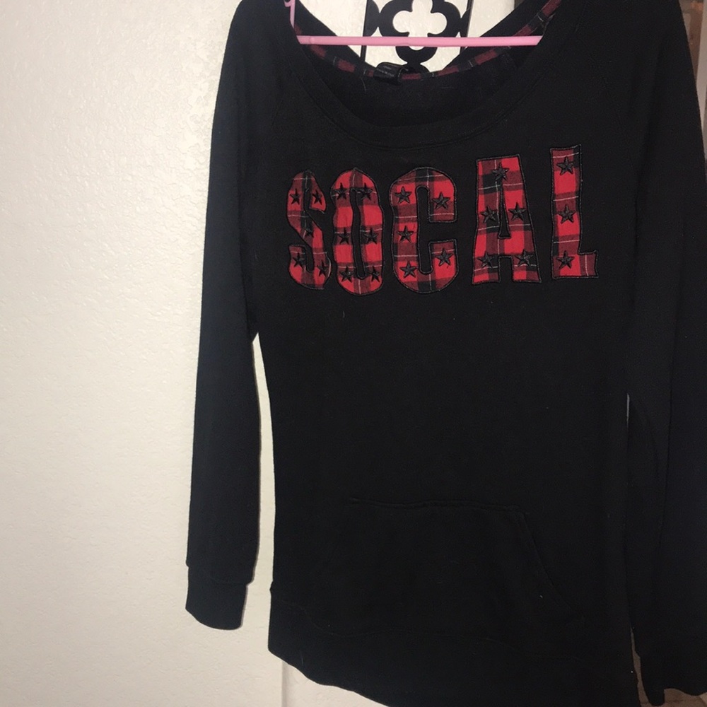 So cal sweater top 🖤❤️